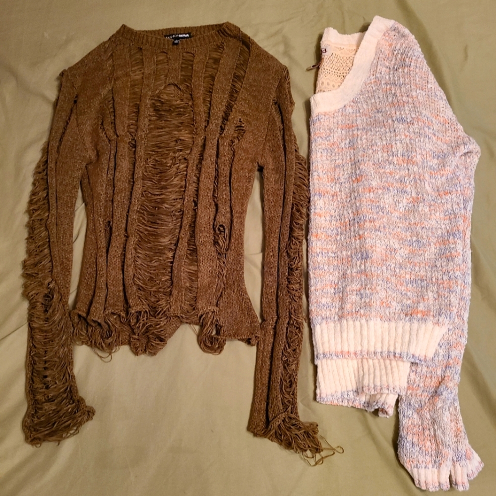 Lot of 2 sweaters